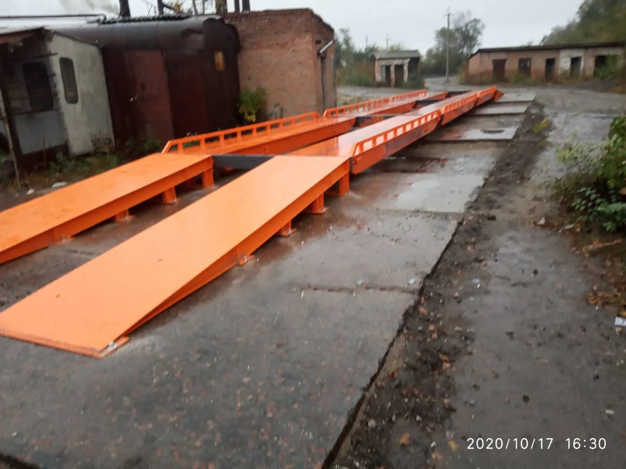 ТОВ «БАХМАЧГАЗБУДСЕРВІС», <br/>Сумська обл., Конотопський р-н, пгт. Заводське<br/><a href="http://kvz.in.ua/avtomobilnye-vesy/" class="link-name">ГЕРМЕС ВТА-18м-80т (КМ)</a>
